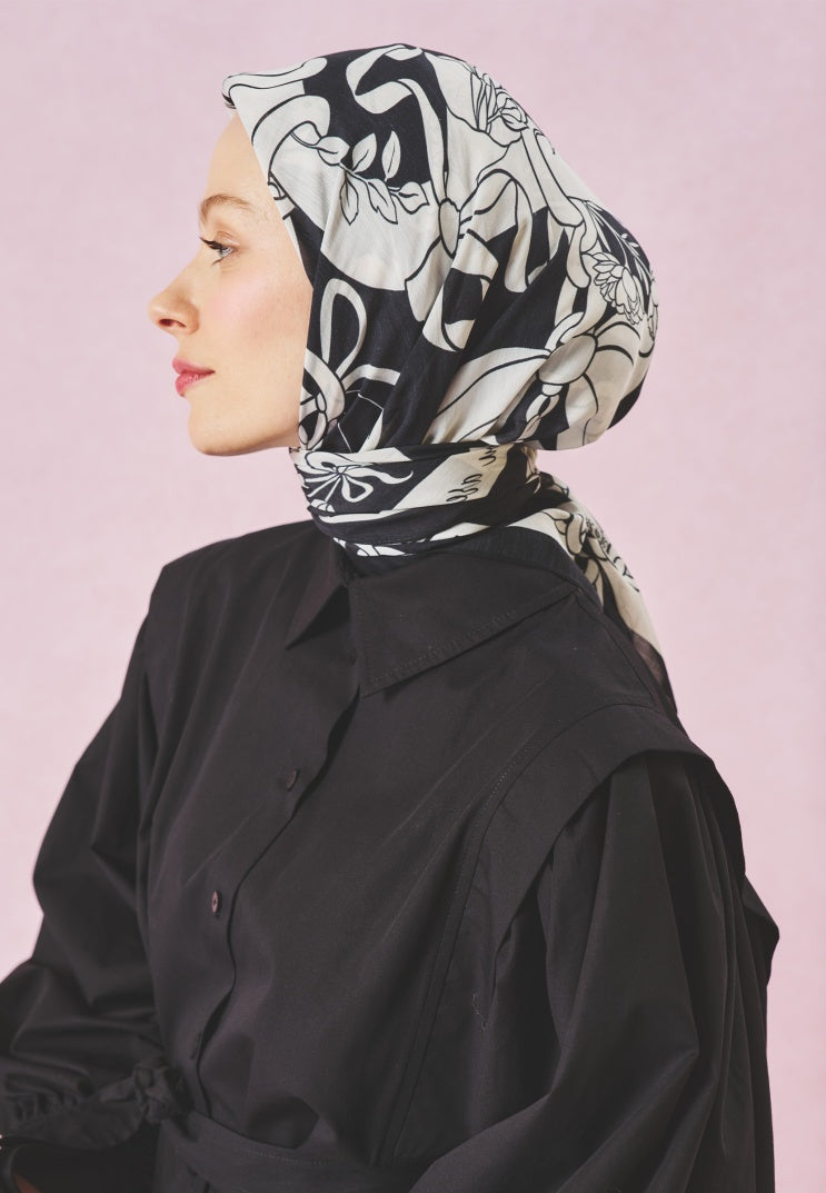 ETERNAL LOVE PATTERNED FLOSS VISCOSE SCARF BLACK