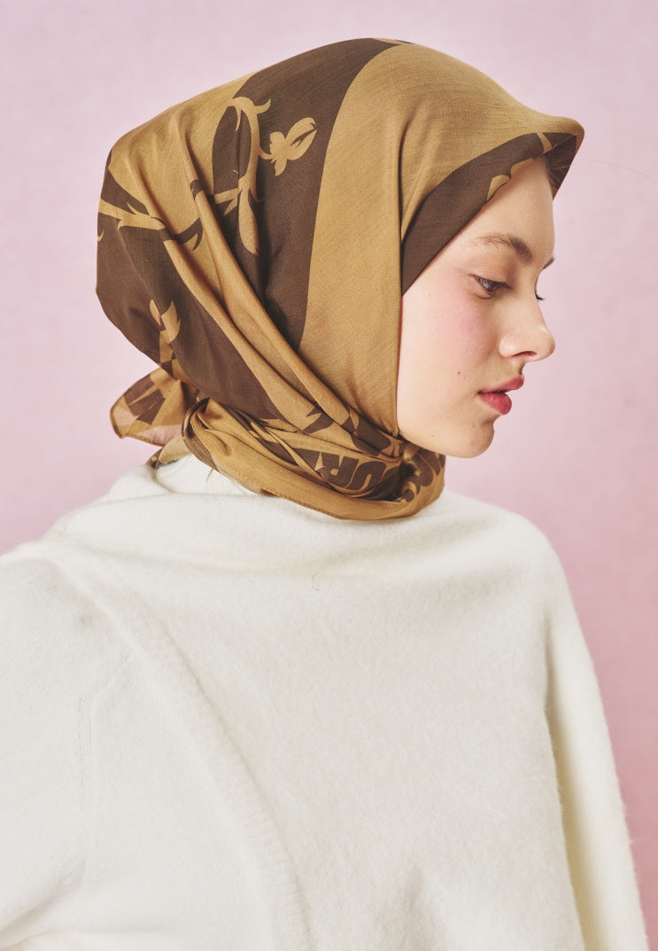 LOVE REVERIE PATTERNED FLOSS VISCOSE SCARF ROASTED COFFEE
