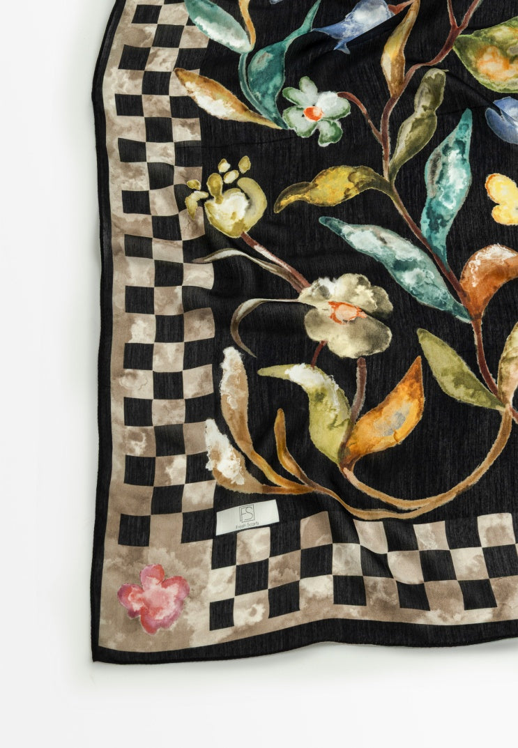 LOVE IN BLOOM PATTERNED FLOSS VISCOSE SCARF DEEP BLACK
