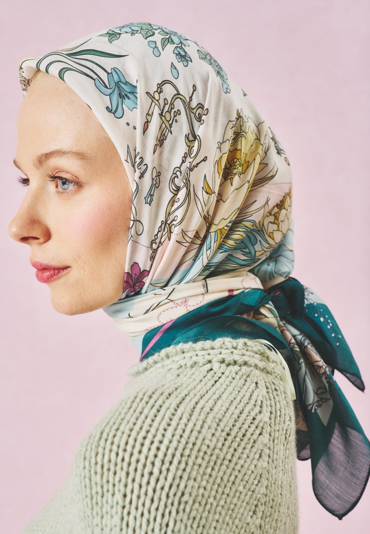 ONCE UPON A LOVE PATTERNED FLOSS VISCOSE SCARF LILAC DREAM