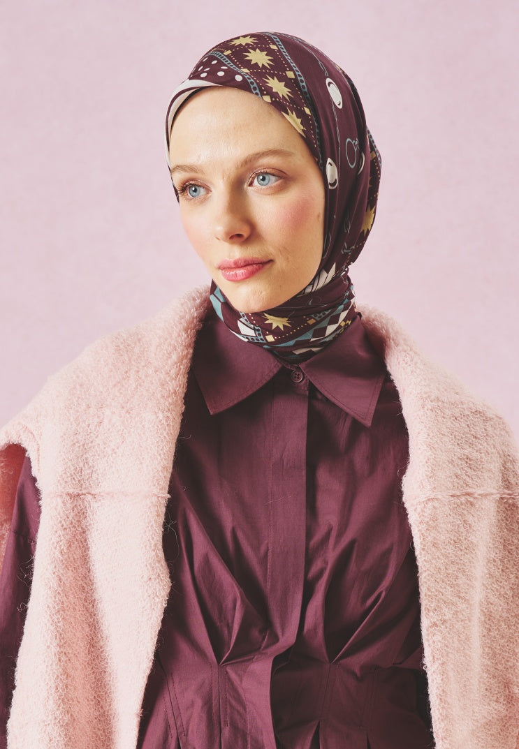 LITTLE LOVE DREAM PATTERNED FLOSS VISCOSE SCARF CHERRY
