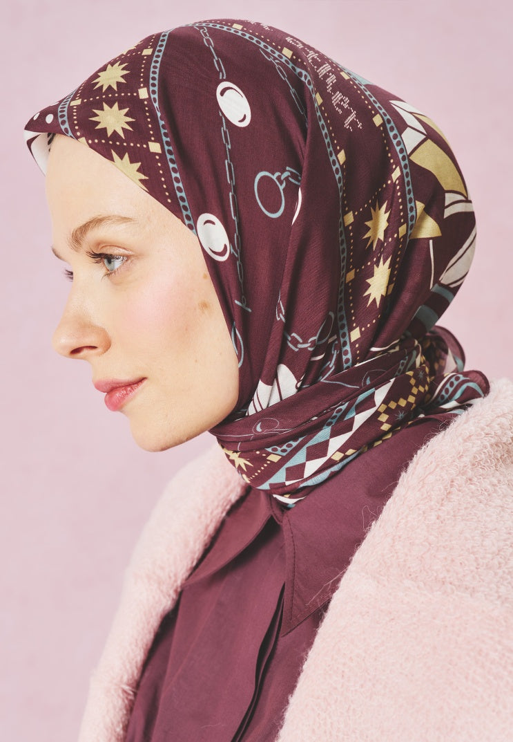 LITTLE LOVE DREAM PATTERNED FLOSS VISCOSE SCARF CHERRY