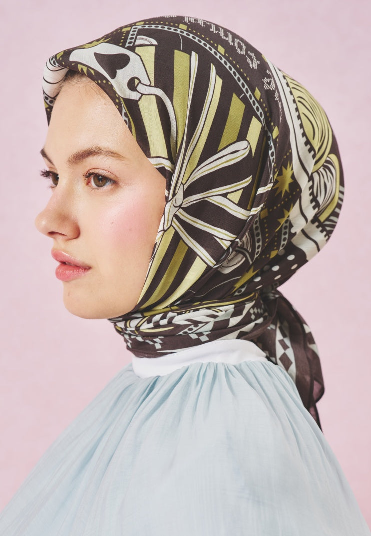 LITTLE LOVE DREAM PATTERNED FLOSS VISCOSE SCARF BROWN