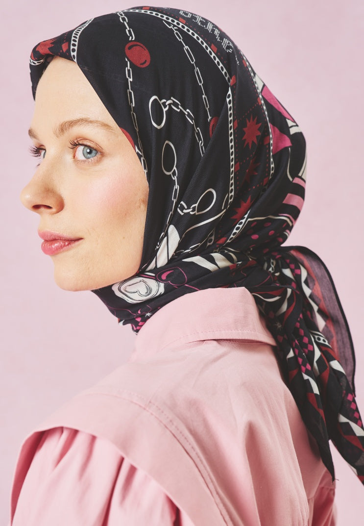 LITTLE LOVE DREAM PATTERNED FLOSS VISCOSE SCARF BLACK SWAN