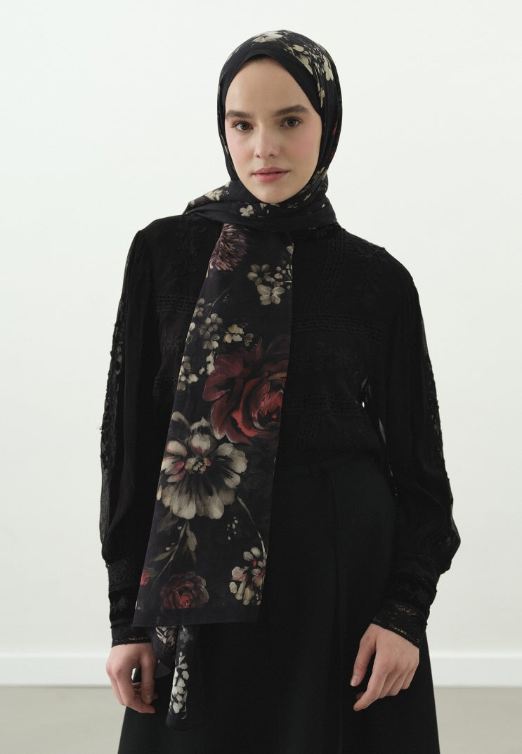 MIDNIGHT ROSE PATTERNED COTTON VISCOSE HIJAB BLACK