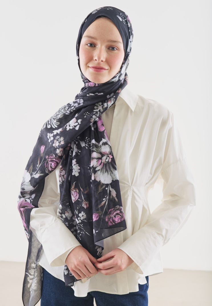 MIDNIGHT ROSE PATTERNED COTTON VISCOSE HIJAB MIDNIGHT BLUE