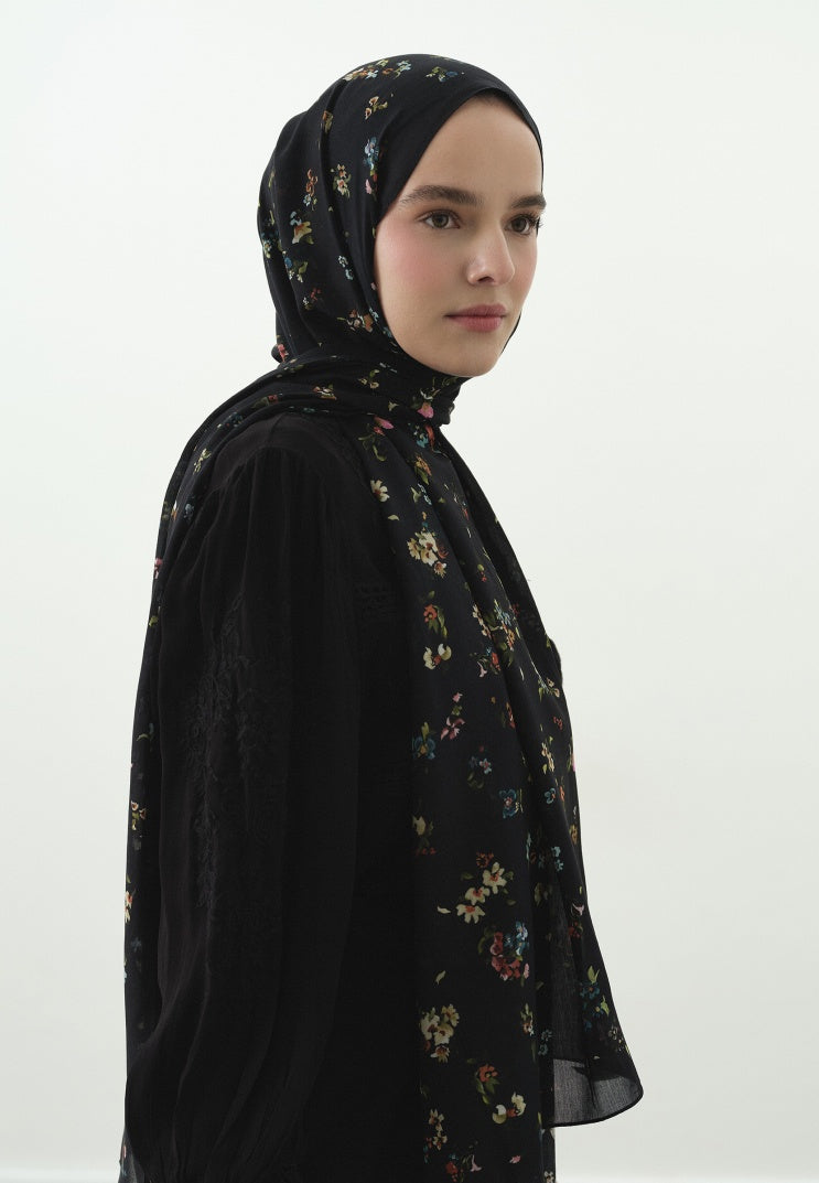 TINY BLOOMS PATTERNED COTTON VISCOSE HIJAB BLACK