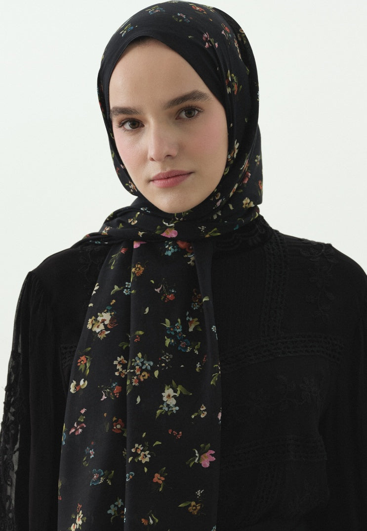 TINY BLOOMS PATTERNED COTTON VISCOSE HIJAB BLACK
