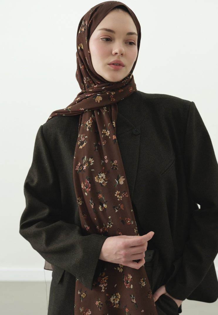 TINY BLOOMS PATTERNED COTTON VISCOSE HIJAB WARM BROWN