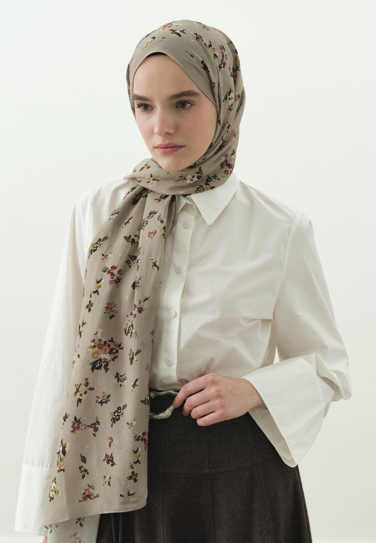 TINY BLOOMS PATTERNED COTTON VISCOSE HIJAB MINK