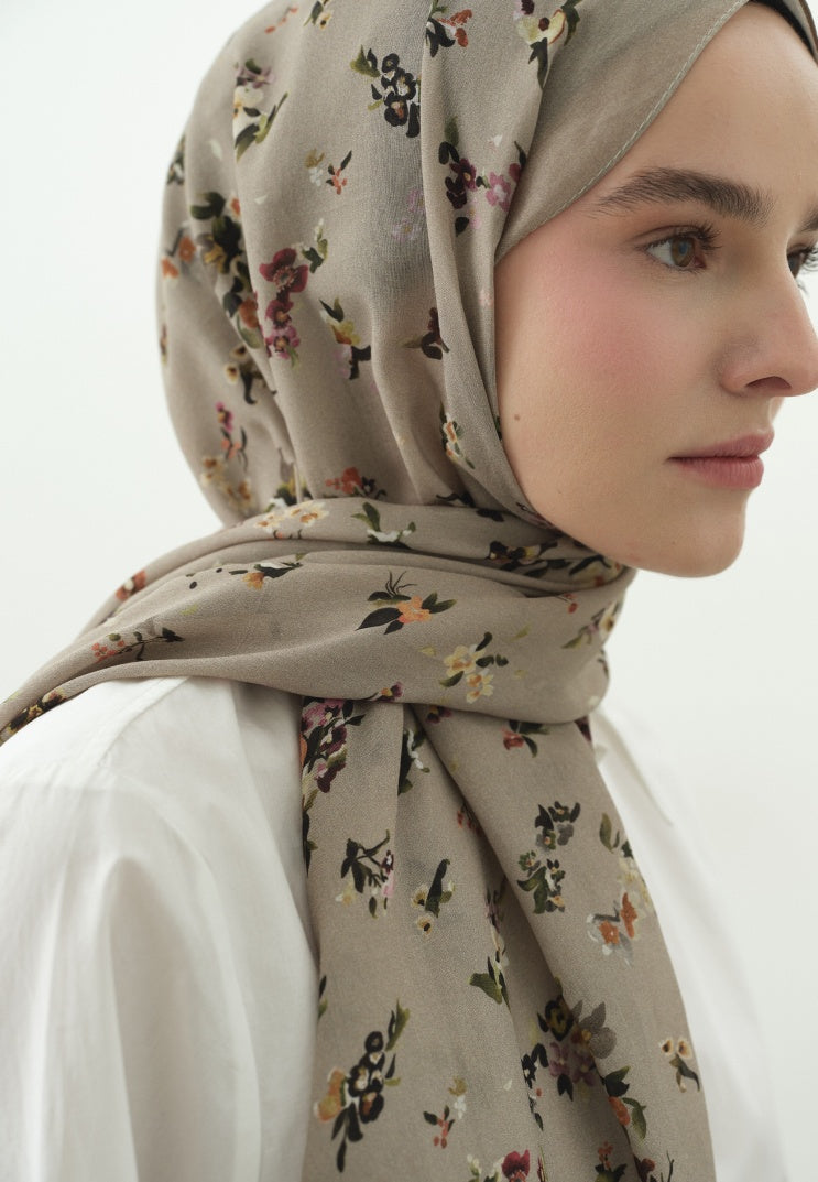 TINY BLOOMS PATTERNED COTTON VISCOSE HIJAB MINK