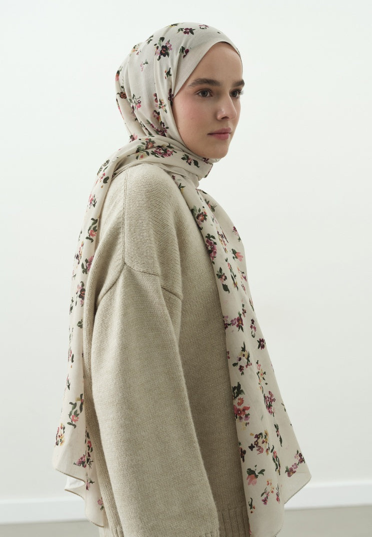 TINY BLOOMS PATTERNED COTTON VISCOSE HIJAB BEIGE