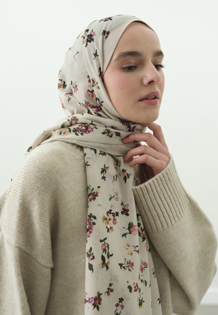 TINY BLOOMS PATTERNED COTTON VISCOSE HIJAB BEIGE