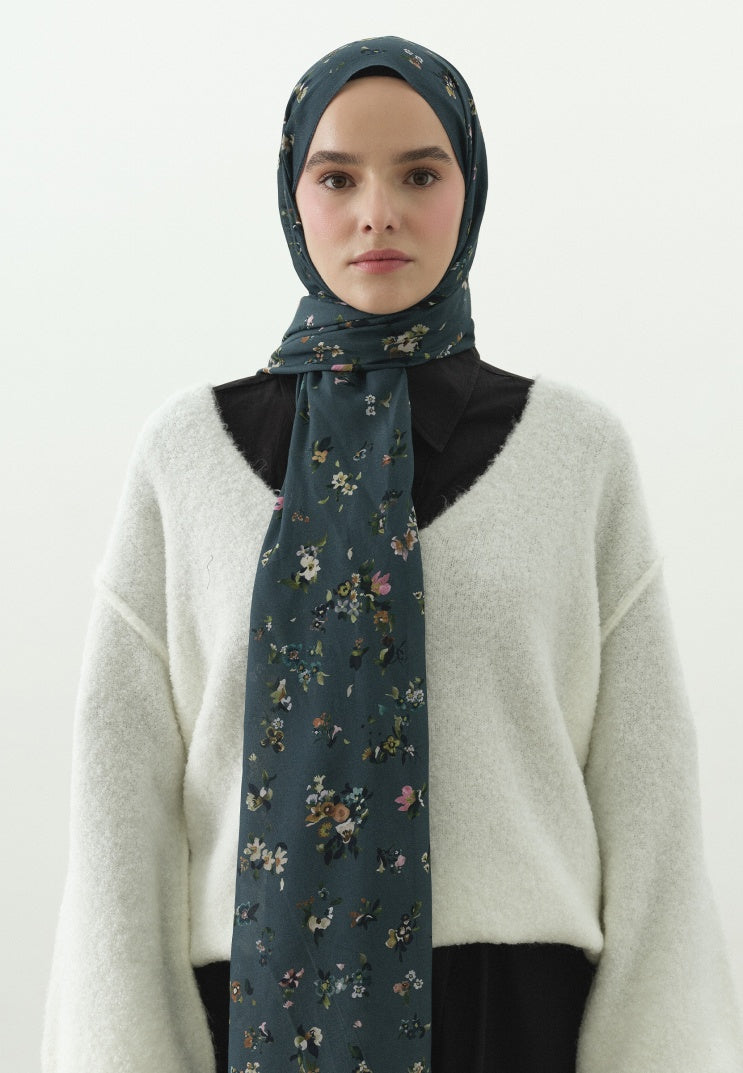 TINY BLOOMS PATTERNED COTTON VISCOSE HIJAB DENIM BLUE