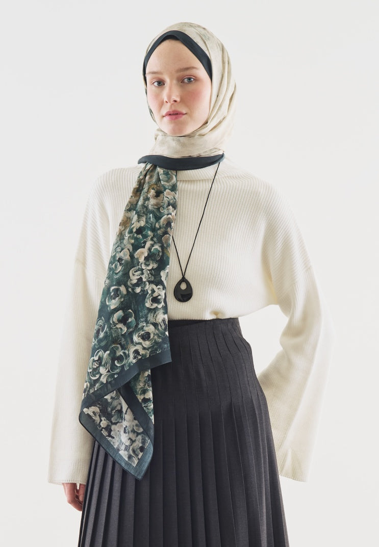 PEARLIE PATTERNED COTTON VISCOSE HIJAB DARK GREEN