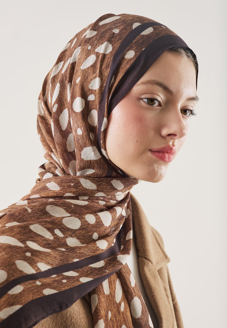WILD FAWN PATTERN RAMI HIJAB BROWN
