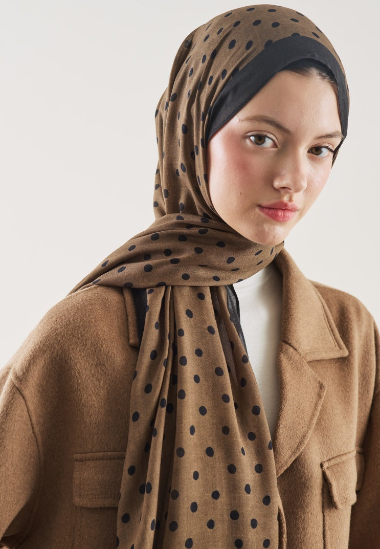 SMALL POLKA DOTS PATTERN RAMI HIJAB BROWN