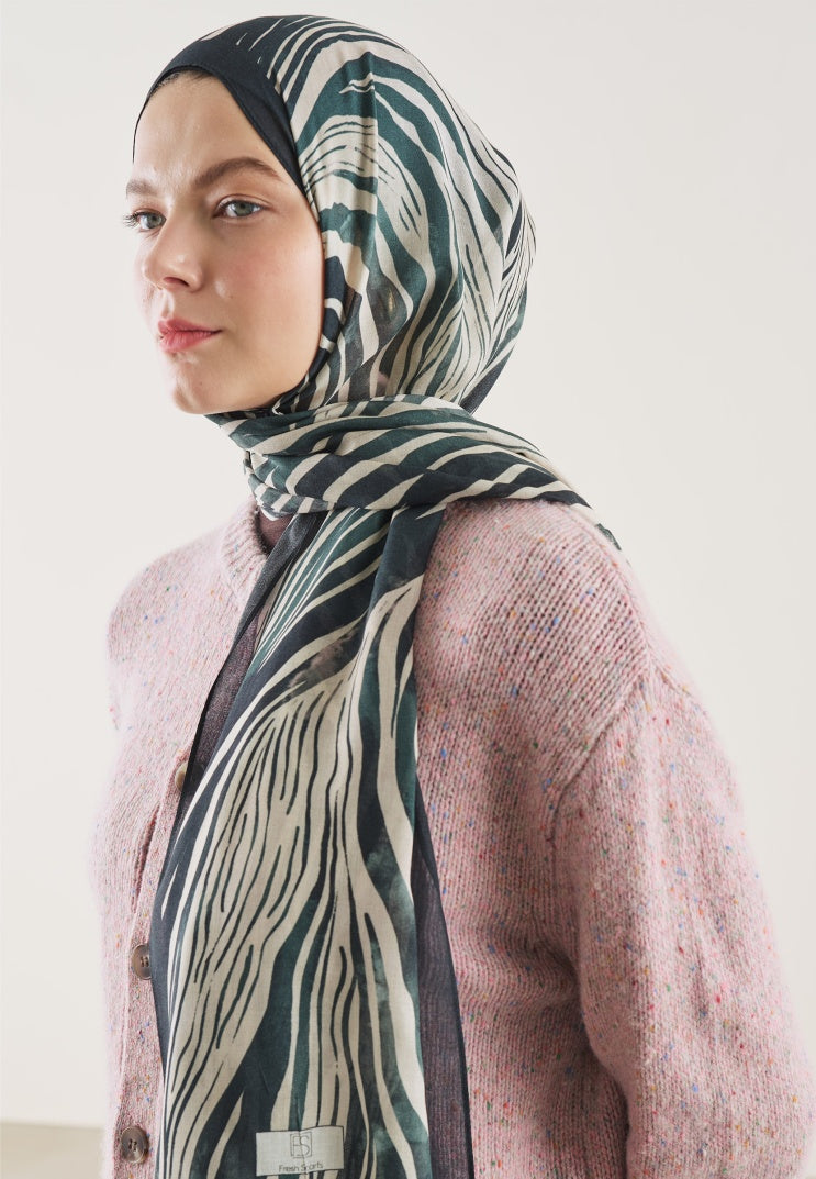 WILD ZEBRA PATTERN RAMI HIJAB DEEP GREEN