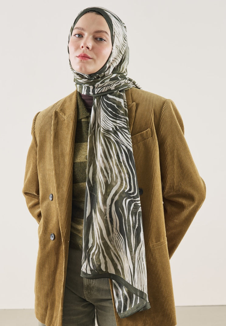 WILD ZEBRA PATTERN RAMI HIJAB KHAKI