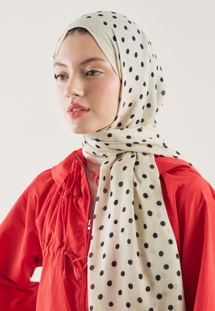 SMALL POLKA DOTS PATTERN RAMI HIJAB BEIGE