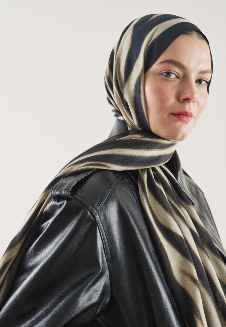 ZEBRA PATTERN RAMI HIJAB BLACK