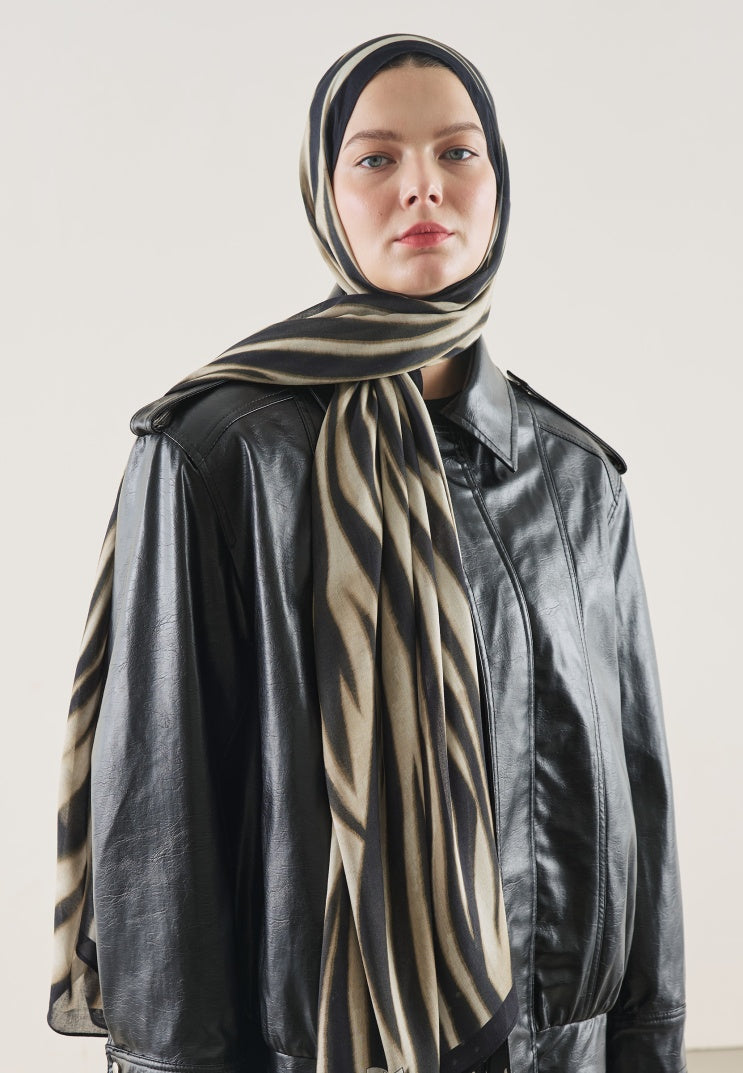 ZEBRA PATTERN RAMI HIJAB BLACK