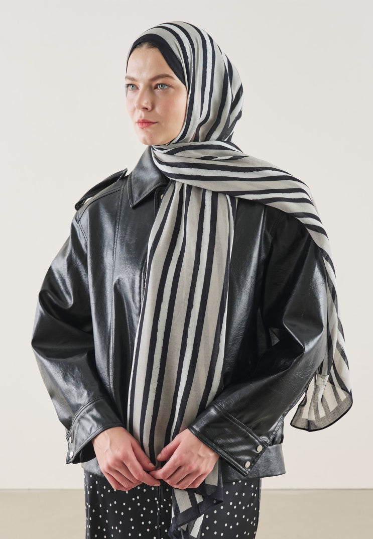 BLOCK STRIPE PATTERN RAMI HIJAB BLACK