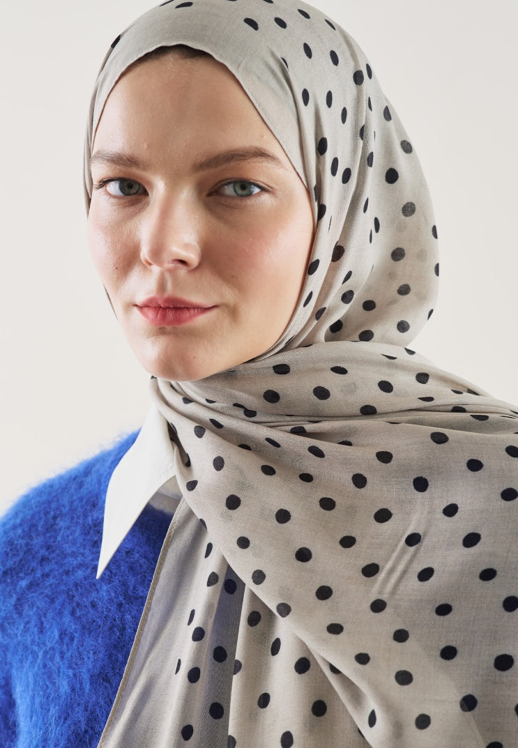 SMALL POLKA DOTS PATTERN RAMI HIJAB STONE