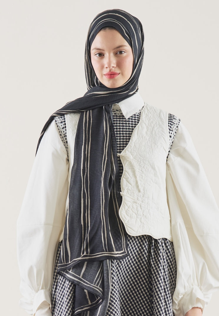STRIPED PATTERN RAMI HIJAB BLACK