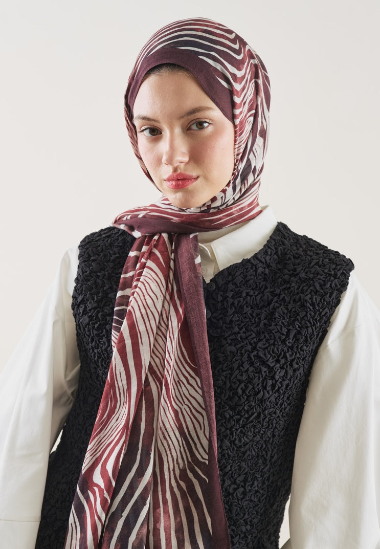 WILD ZEBRA PATTERN RAMI HIJAB BURGUNDY