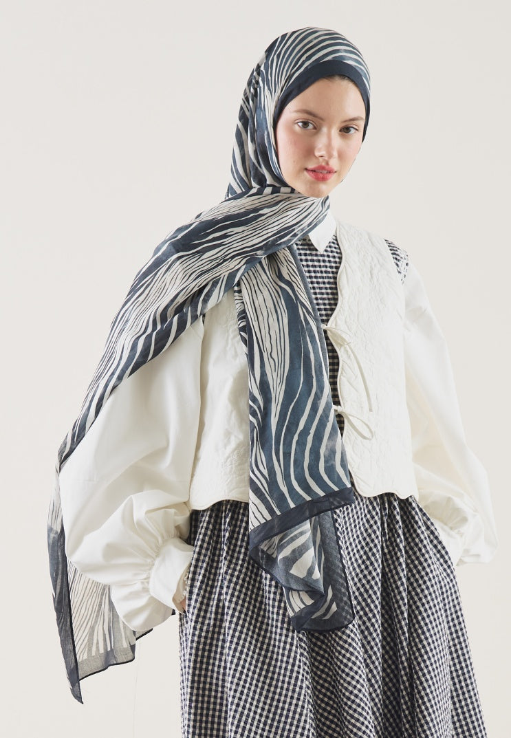 WILD ZEBRA PATTERN RAMI HIJAB INDIGO