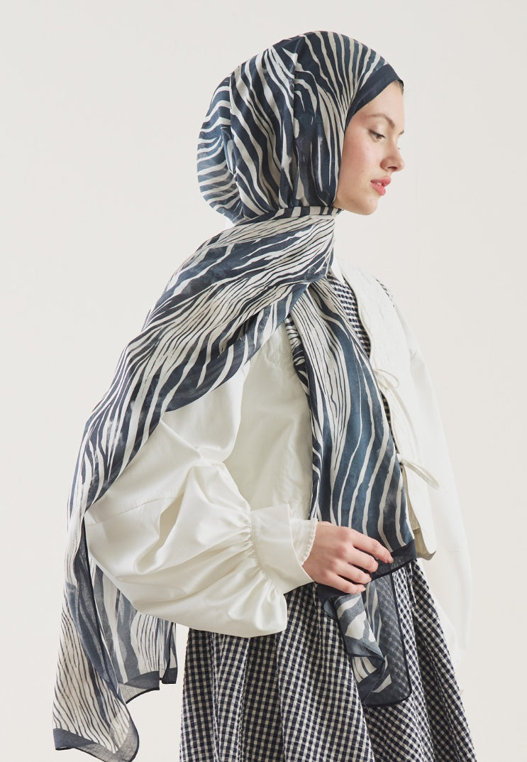 WILD ZEBRA PATTERN RAMI HIJAB INDIGO