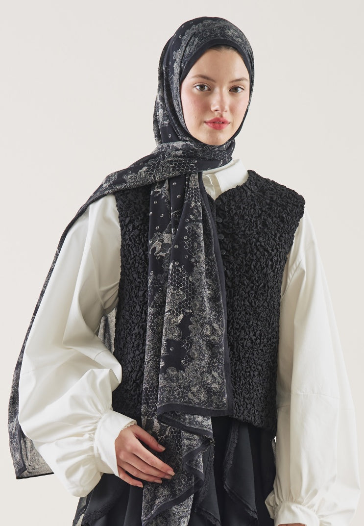 FLORAL LACE PATTERN RAMI HIJAB BLACK