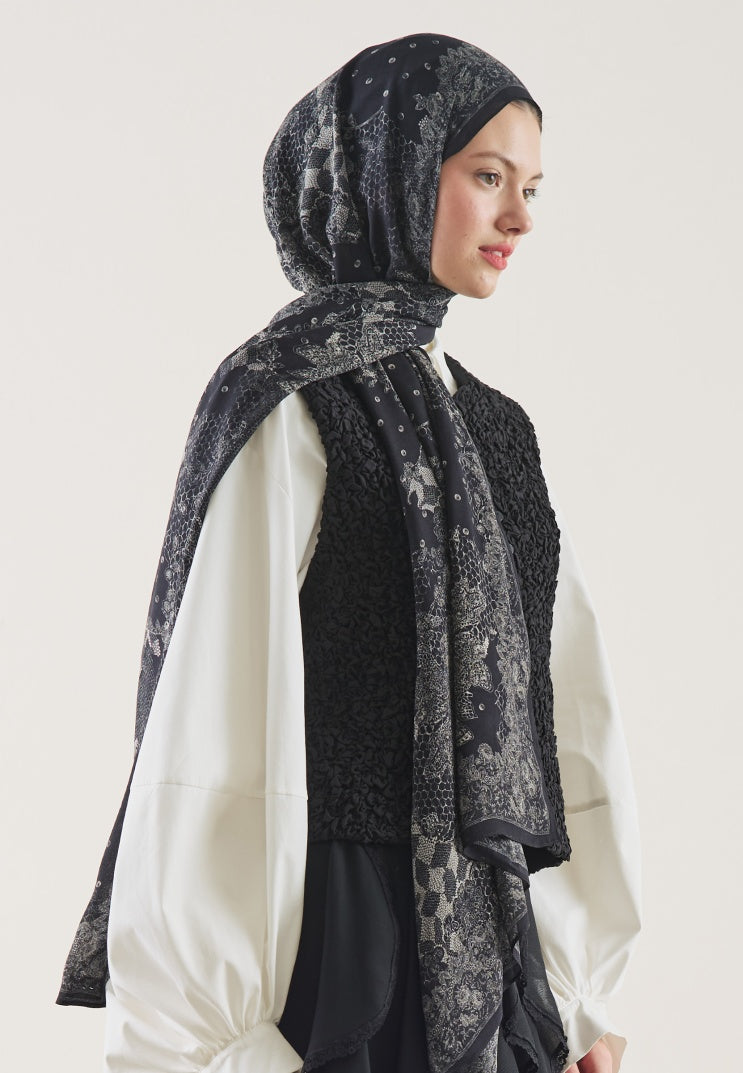 FLORAL LACE PATTERN RAMI HIJAB BLACK