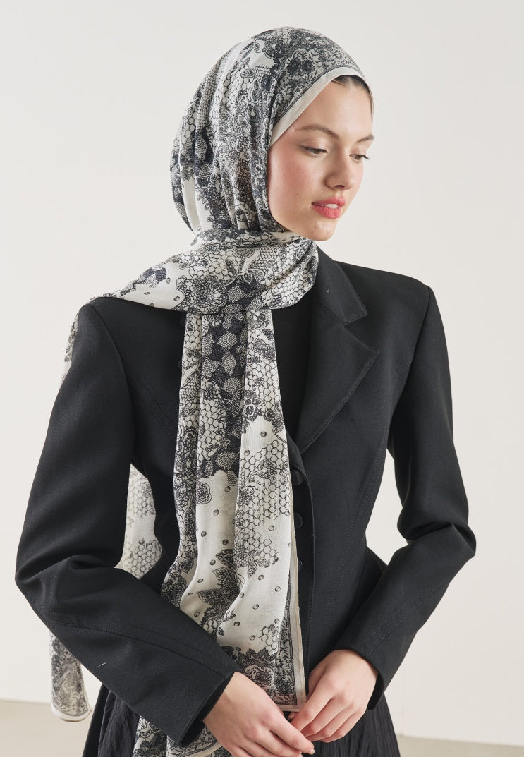 FLORAL LACE PATTERN RAMI HIJAB ECRU