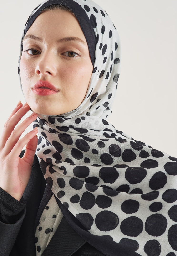 POLKA DOTS PATTERN RAMI HIJAB ECRU