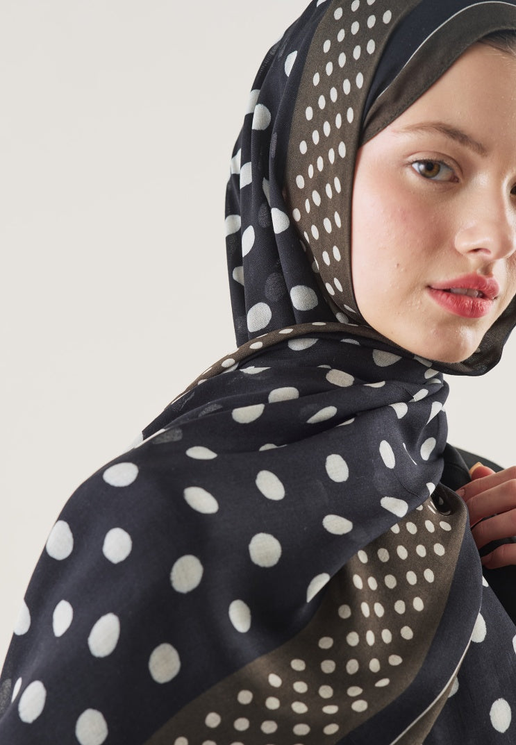 POLKA DOTS PATTERN RAMI HIJAB BLACK