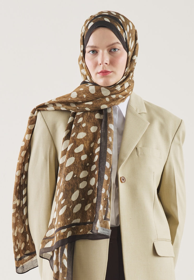 WILD FAWN PATTERN RAMI HIJAB EARTH