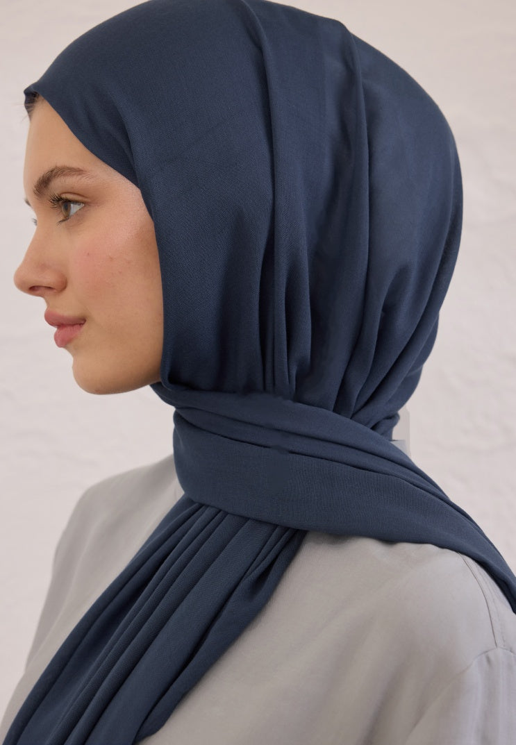 SOFT VISKON HIJAB DARK BLUE