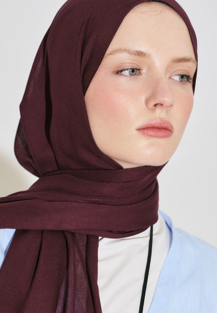 SOFT VISCON HIJAB DARK PLUM
